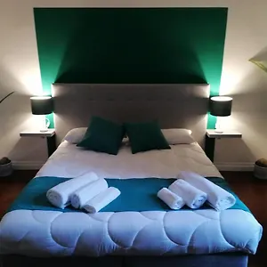 Shine House Affittacamere Roma